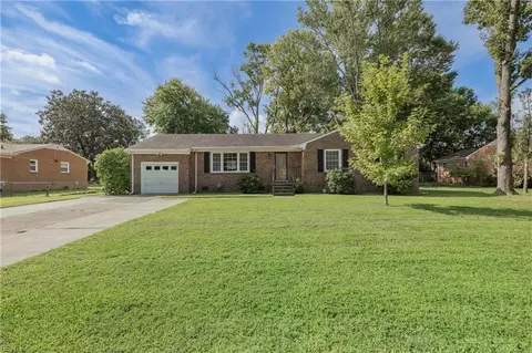 5621 Greenefield Dr S, Portsmouth, VA 23703