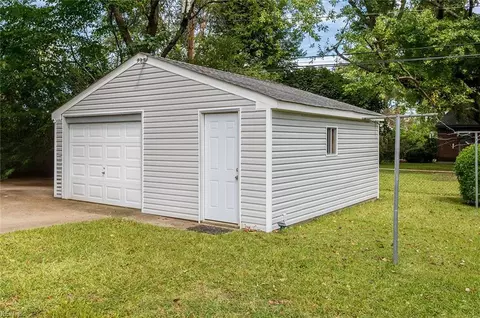 120 Lynnhaven Dr, Hampton, VA 23666 photo 33