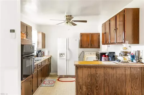 120 Lynnhaven Dr, Hampton, VA 23666 photo 8