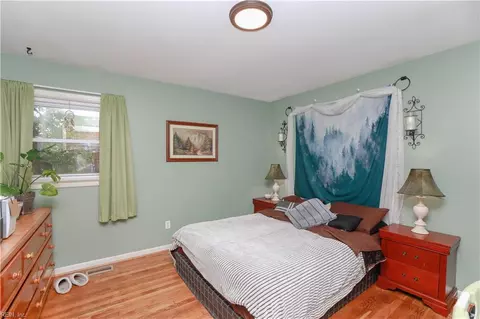 Bedroom - 3003 Butternut Dr, Hampton, VA 23666 photo 5 of 6