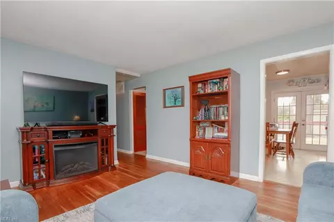 Living - 3003 Butternut Dr, Hampton, VA 23666 photo 3 of 3