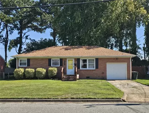 3003 Butternut Dr, Hampton, VA 23666