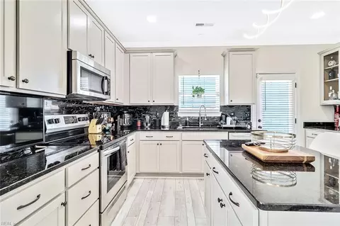 Kitchen - 8319 Orcutt Ave, Hampton, VA 23605 photo 2 of 5