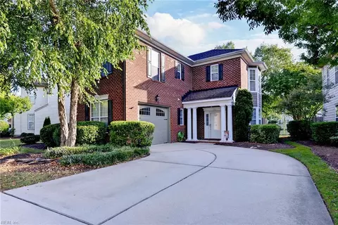 515 Silk Tree Ln, Chesapeake, VA 23320