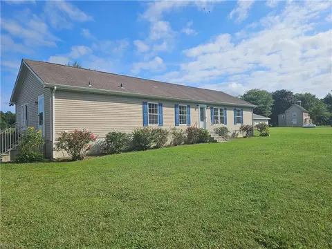 15131 Bethel Church Rd, Bloxom, VA 23308