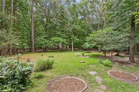 14 Riding Path, Hampton, VA 23669 photo 3