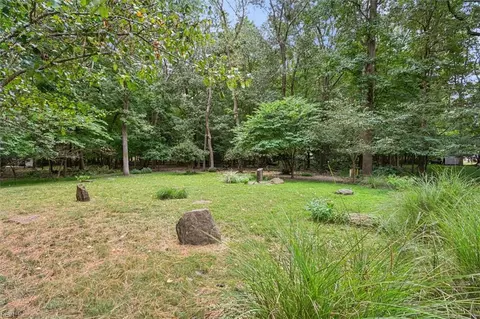 14 Riding Path, Hampton, VA 23669 photo 2
