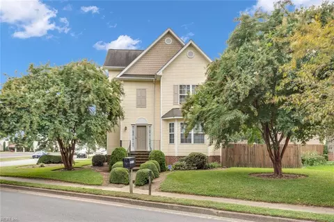 1753 W Queen St, Hampton, VA 23666