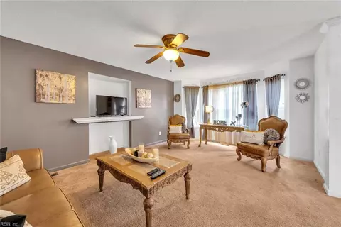 1753 W Queen St, Hampton, VA 23666 photo 5