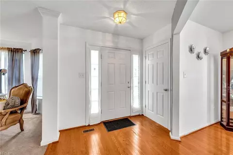 1753 W Queen St, Hampton, VA 23666 photo 4