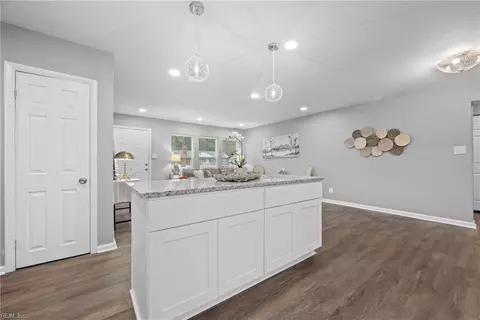 Entry Way - 212 Lynnhaven Dr, Hampton, VA 23666 photo 1 of 1