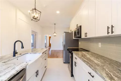 225 Mt Vernon Ave, Portsmouth, VA 23707