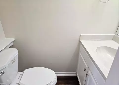 Bath - 470 Hollomon Dr, Hampton, VA 23666 photo 1 of 3