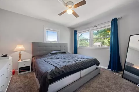 Bedroom - 9 Lynnhaven Dr, Hampton, VA 23666 photo 1 of 2