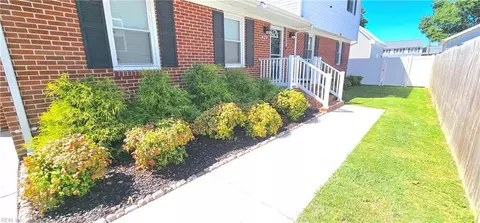 Exterior - 429 Cooper St, Hampton, VA 23669 photo 4 of 4