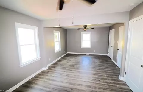Living - 429 Cooper St, Hampton, VA 23669 photo 5 of 5