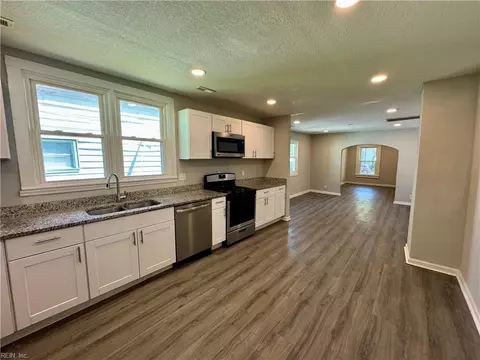 2523 Grandy Ave, Norfolk, VA 23509 photo 12