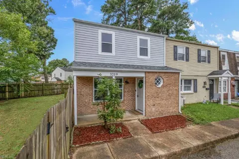 3219 Dunnbury Ct, Virginia Beach, VA 23453