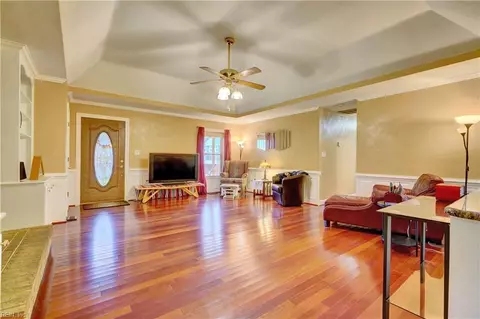 1012 Chalbourne Dr, Chesapeake, VA 23322 photo 8
