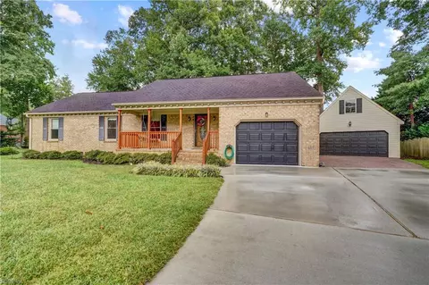 1012 Chalbourne Dr, Chesapeake, VA 23322 photo 2