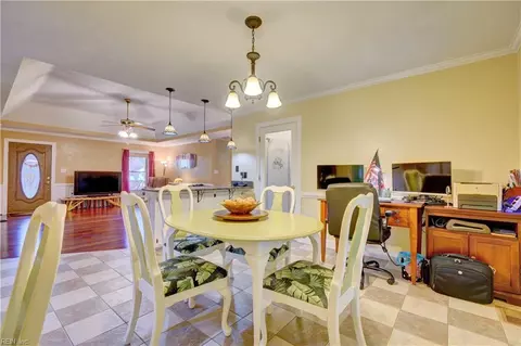 1012 Chalbourne Dr, Chesapeake, VA 23322 photo 11