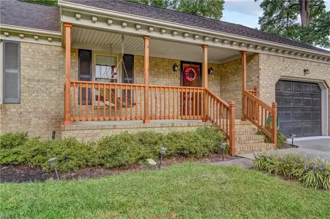 1012 Chalbourne Dr, Chesapeake, VA 23322 photo 3