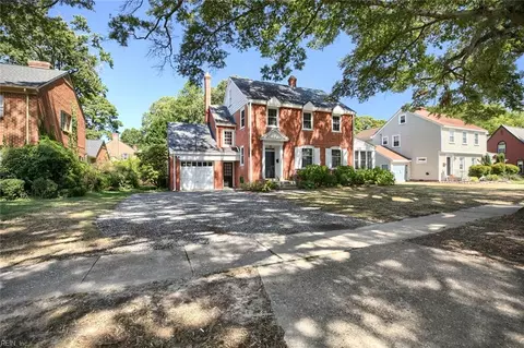 804 River Rd, Newport News, VA 23601