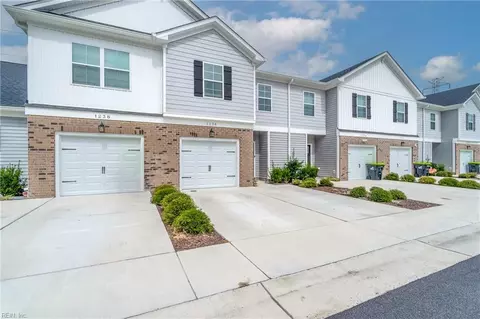 1236 Parkley Dr, Chesapeake, VA 23320