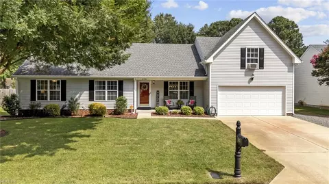 208 Dillwyn Dr, Chesapeake, VA 23322