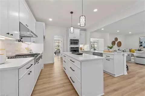1231 Kingsbury Dr, Chesapeake, VA 23322