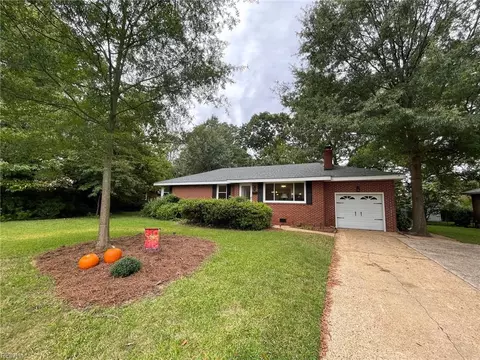 1676 Cougar Ave, Norfolk, VA 23518