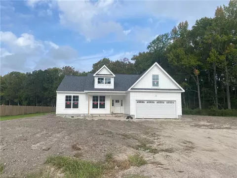 205 Victoria Ln, Elizabeth City, NC 27909
