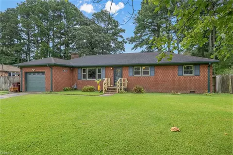 1140 Chesslawn Cir W, Chesapeake, VA 23320