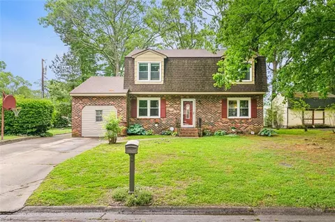 1 Timberland Ct, Portsmouth, VA 23703