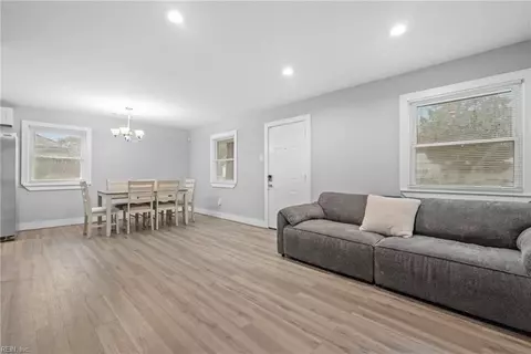 101 Fox Hill Rd, Hampton, VA 23669 photo 2