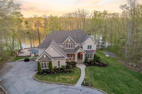 1875 Kingswood Rd, Buffalo Junction, VA 24529