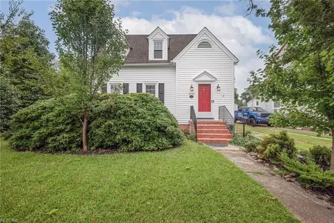 2222 Crescent Dr, Hampton, VA 23661
