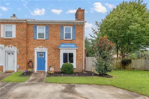 653 Mill Landing Rd, Chesapeake, VA 23322