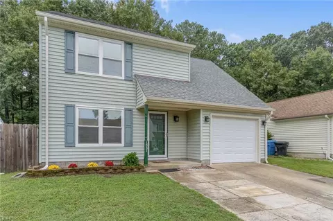 1337 Beacons Reach Dr, Virginia Beach, VA 23454