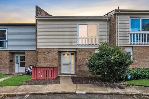 1230 Glyndon Dr, Virginia Beach, VA 23464