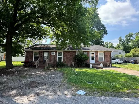 1912 Jefferson St, Chesapeake, VA 23324