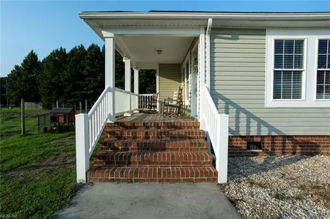 1335 Manning Rd, Suffolk, VA 23434