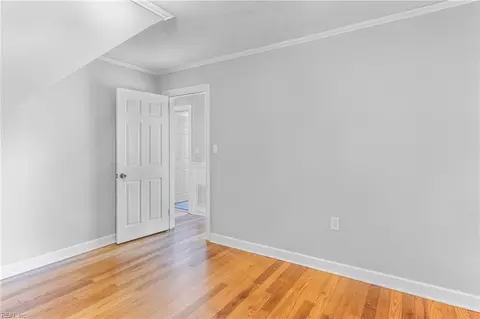Bedroom - 5 E Chamberlin Ave, Hampton, VA 23663 photo 5 of 5