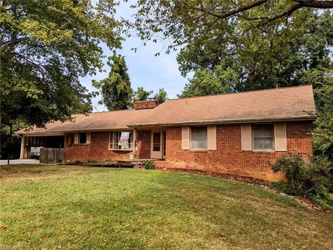 113 Mast Cir, Newport News, VA 23602