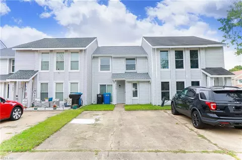 703 Woodbox Dr, Virginia Beach, VA 23462
