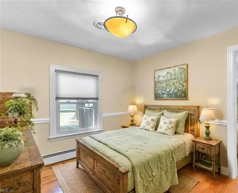 Bedroom - 3149 Biscayne Dr, Chesapeake, VA 23321 photo 2 of 4