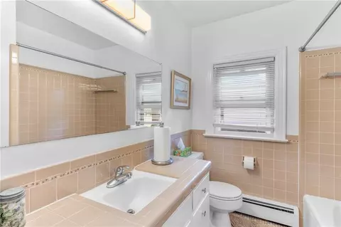 Bath - 3149 Biscayne Dr, Chesapeake, VA 23321 photo 1 of 2