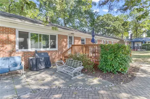 Exterior - 3149 Biscayne Dr, Chesapeake, VA 23321 photo 3 of 7