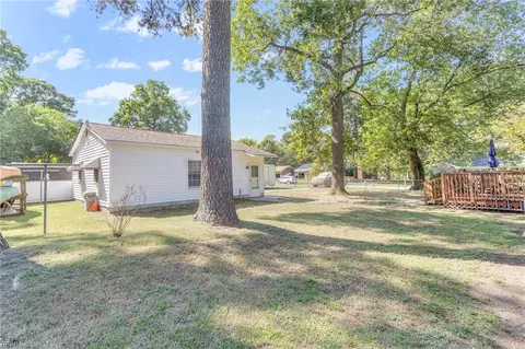 Exterior - 3149 Biscayne Dr, Chesapeake, VA 23321 photo 5 of 7