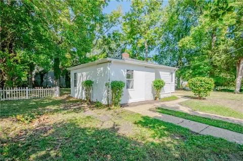 Exterior - 8019 Van Patten Rd, Norfolk, VA 23505 photo 3 of 6